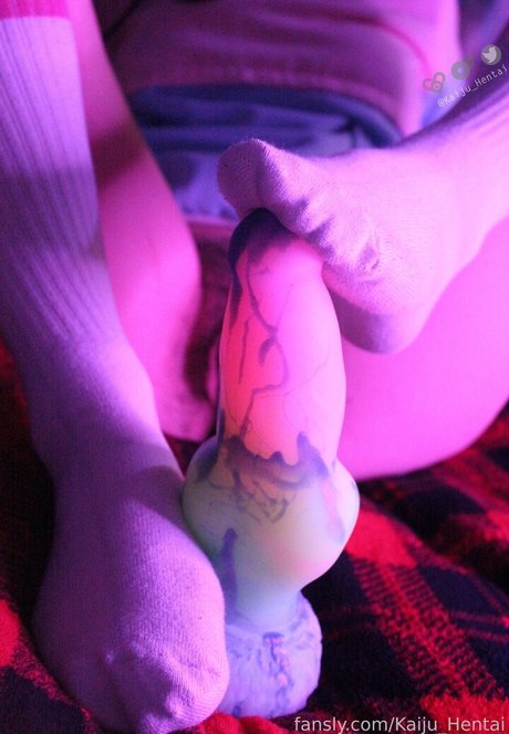 Kaiju Hentai erotic pornstar photo