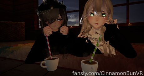CinnamonBunVR xxx star pic
