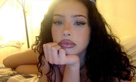 user0010001010 model nude pic