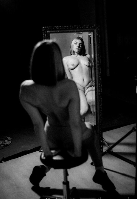 irenenoirr adult actress galleries