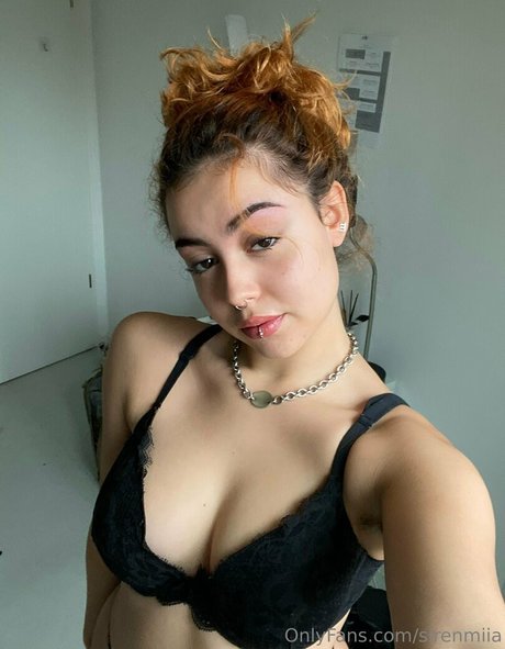 ucanthandlemia2 0 erotic actress pic