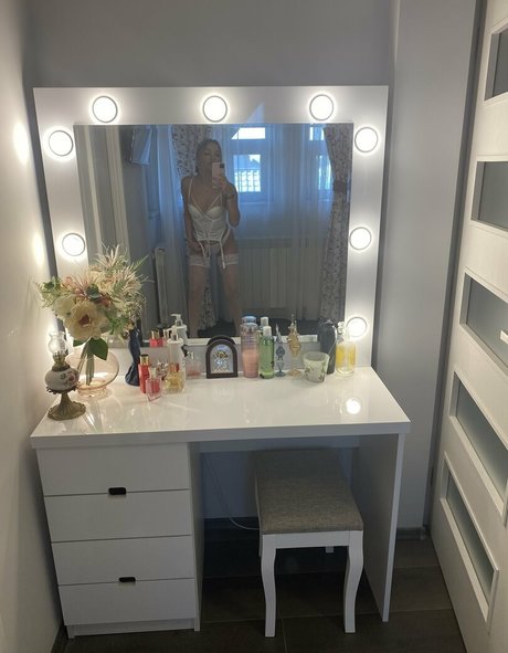 pregnantsugar hot pornstar img