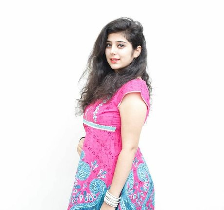 Apoorva Bhalla nude pornstar archive