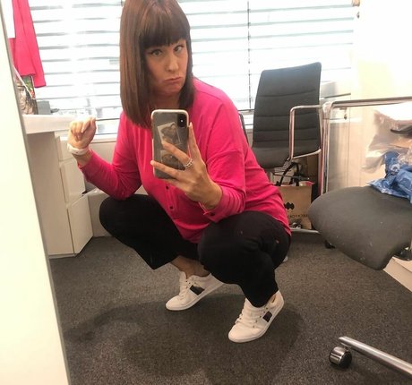 TV Shopping Presenters nudes star image