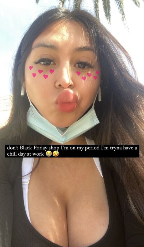 Karla Vilagomez model perfect img