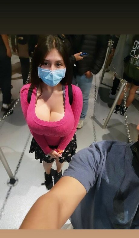 Karla Vilagomez model sexy gallery