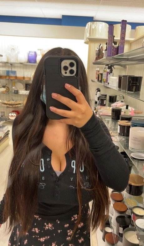 Karla Vilagomez pornstar sex photo