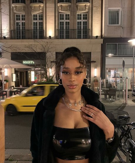 Capeverdian model nice photo