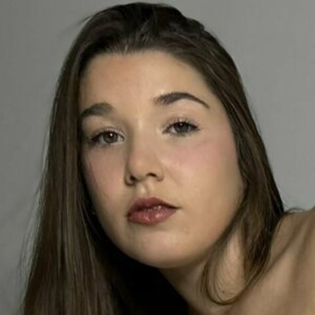 Naiara Ribelles model hot pictures