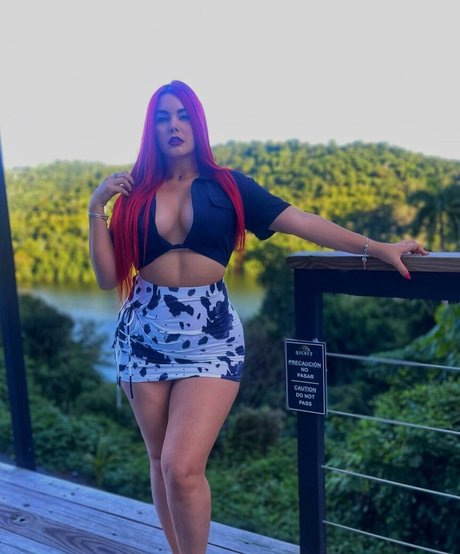 dashysyren hot model images