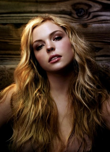 Agnes Bruckner sex star photo