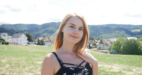 jamieyoga model nude photos