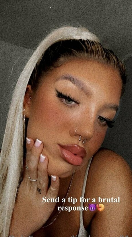 lilydawson01 sexy actress img