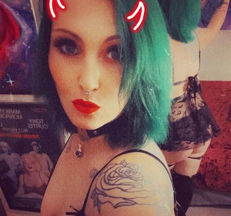 Curious Creature star exclusive gallery