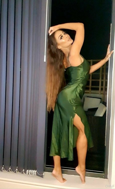 ladyamandarendall star exclusive photos