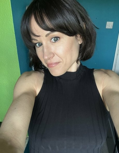 Lucylove star top picture