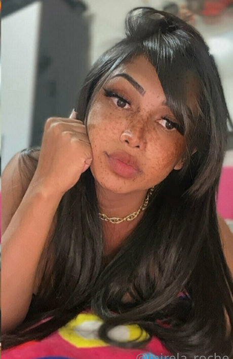 Mirela Roche beautiful model pics