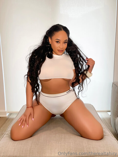 therealtahiry best pornstar image