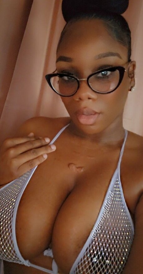 ReignofGlitter best model images