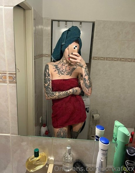 sofikafoxx naked model img