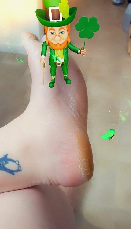 flirtyf33t94 hot model images