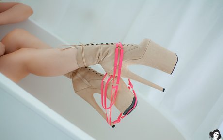 victoriafoxypoler nude actress picture