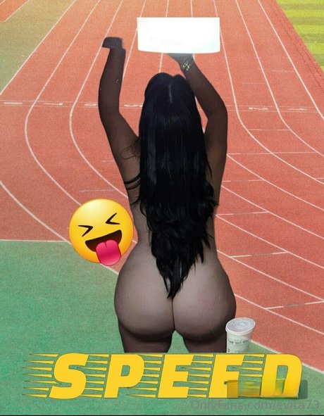 Evelyn Alvarez pretty model galleries