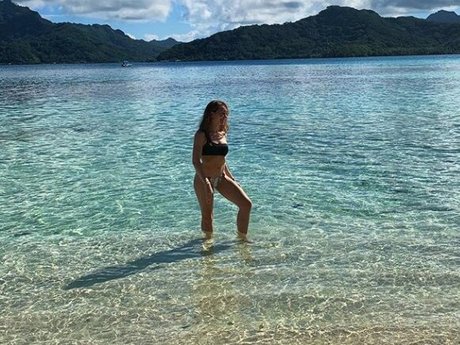 Holly Taylor sex pornstar picture