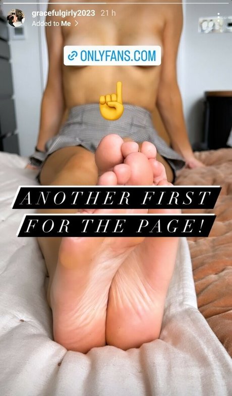 Graceful Feet hot model picture