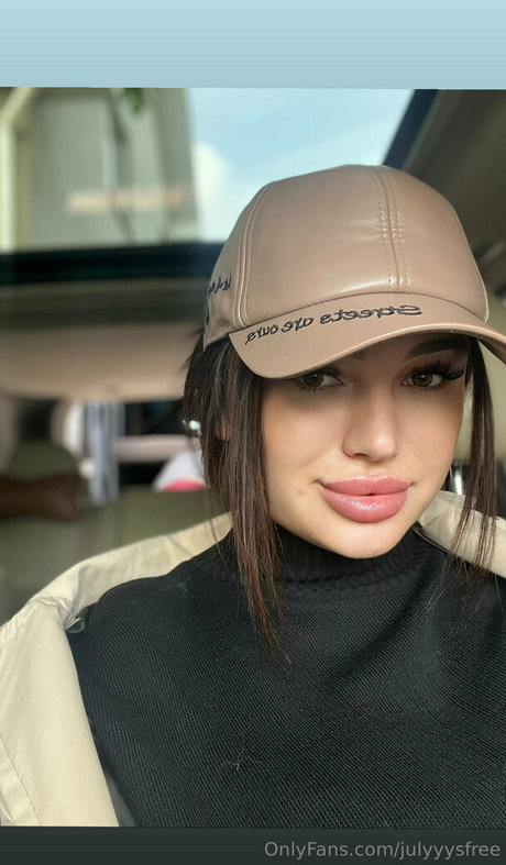julyyysfree model pretty pictures