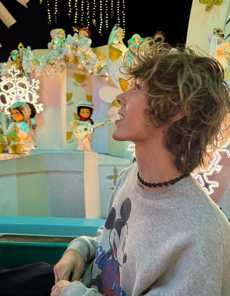 okayjohnnyboy pretty actress galleries