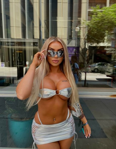 Heaven Brat star sex galleries