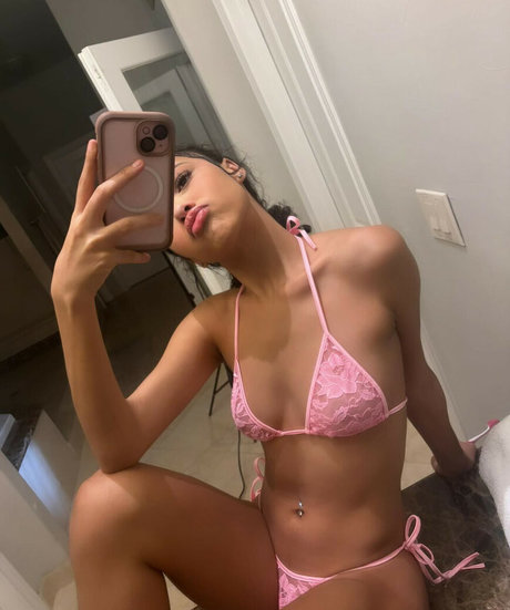 arisfed star erotic pic