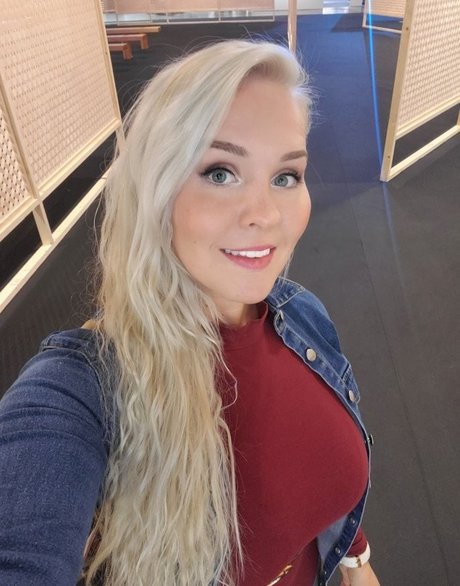 Emilia Linden star pretty gallery