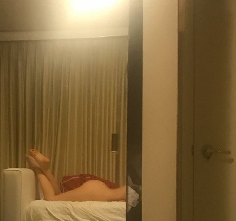 Ayla D lyla nude model image