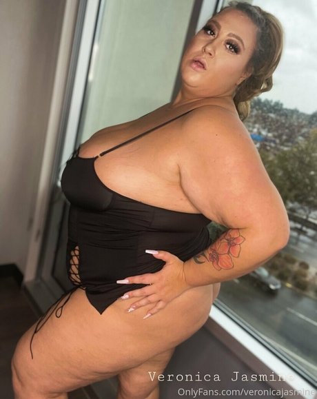 veronicajasmine naked model photo