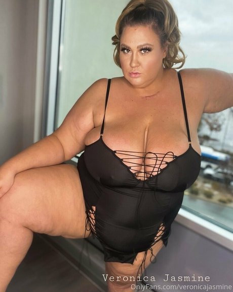 veronicajasmine hot pornstar photo