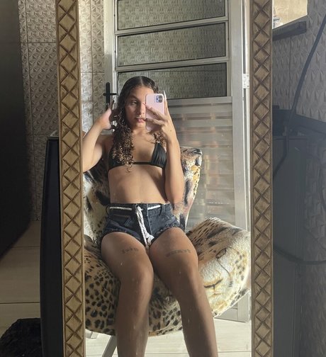 Kemillyyz star hot img