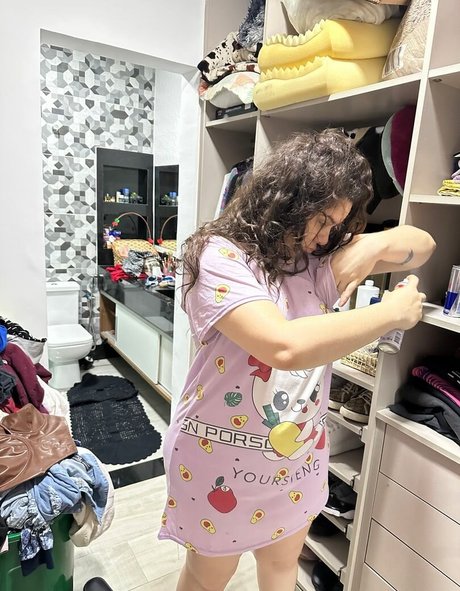 Mayla Souza hot actress images