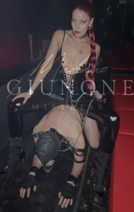 mistressmadamegiunone star naked pics