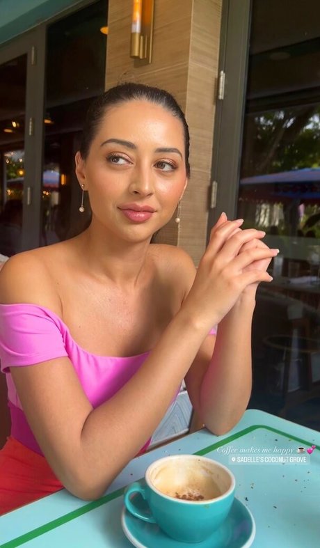 Serena Milan naked actress photos