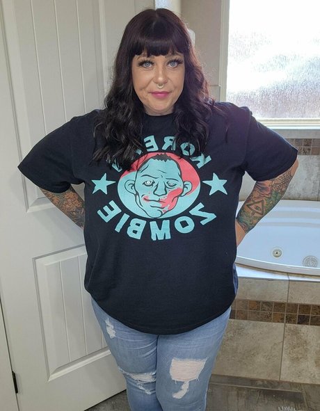 Jennasparrow pretty model gallery