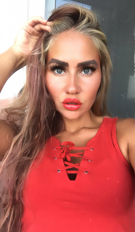 naughty katarina perfect model image