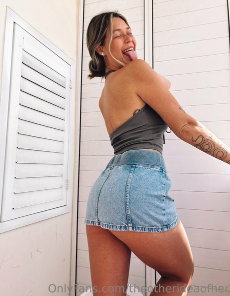 theotherideaofher art actress photos