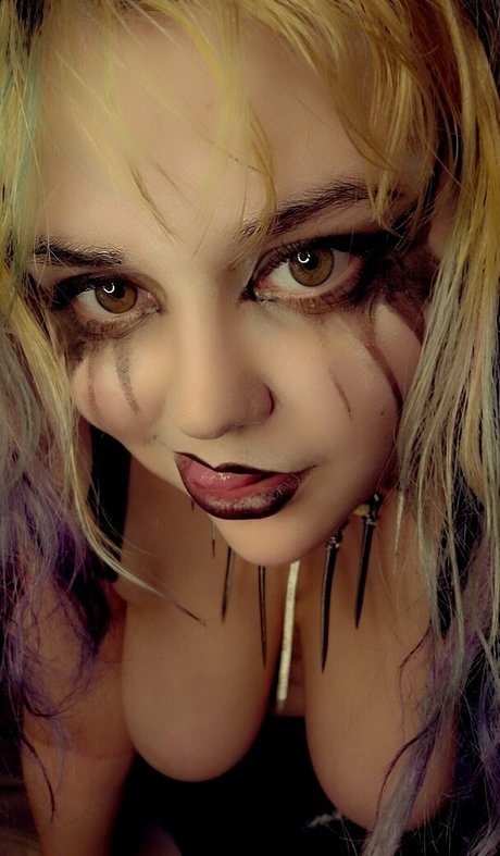 littledevilkitten top actress pics