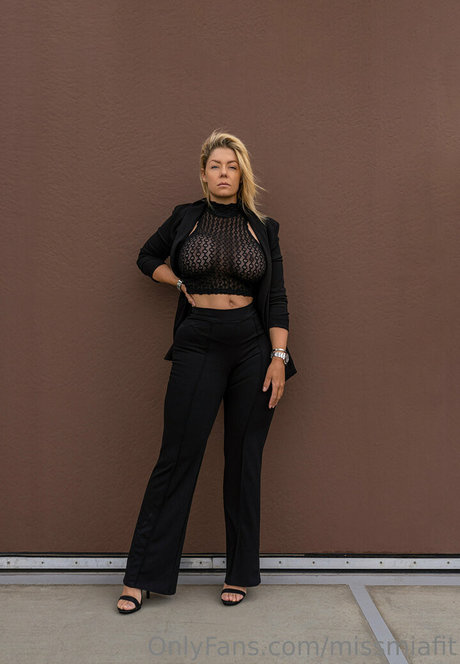 MI4 S4ND nice star archive