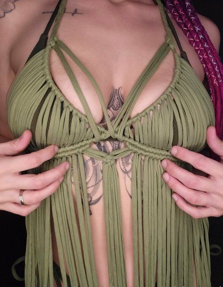 silver luna beyond tease art model pictures