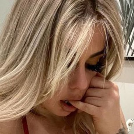 Littleleahxo model nude photo