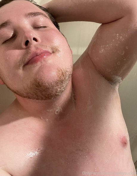 chubbysucker adult model picture