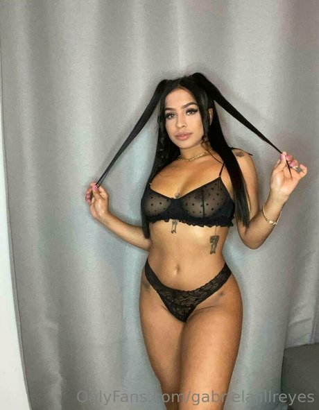 gabrielajillreyes hot star pics